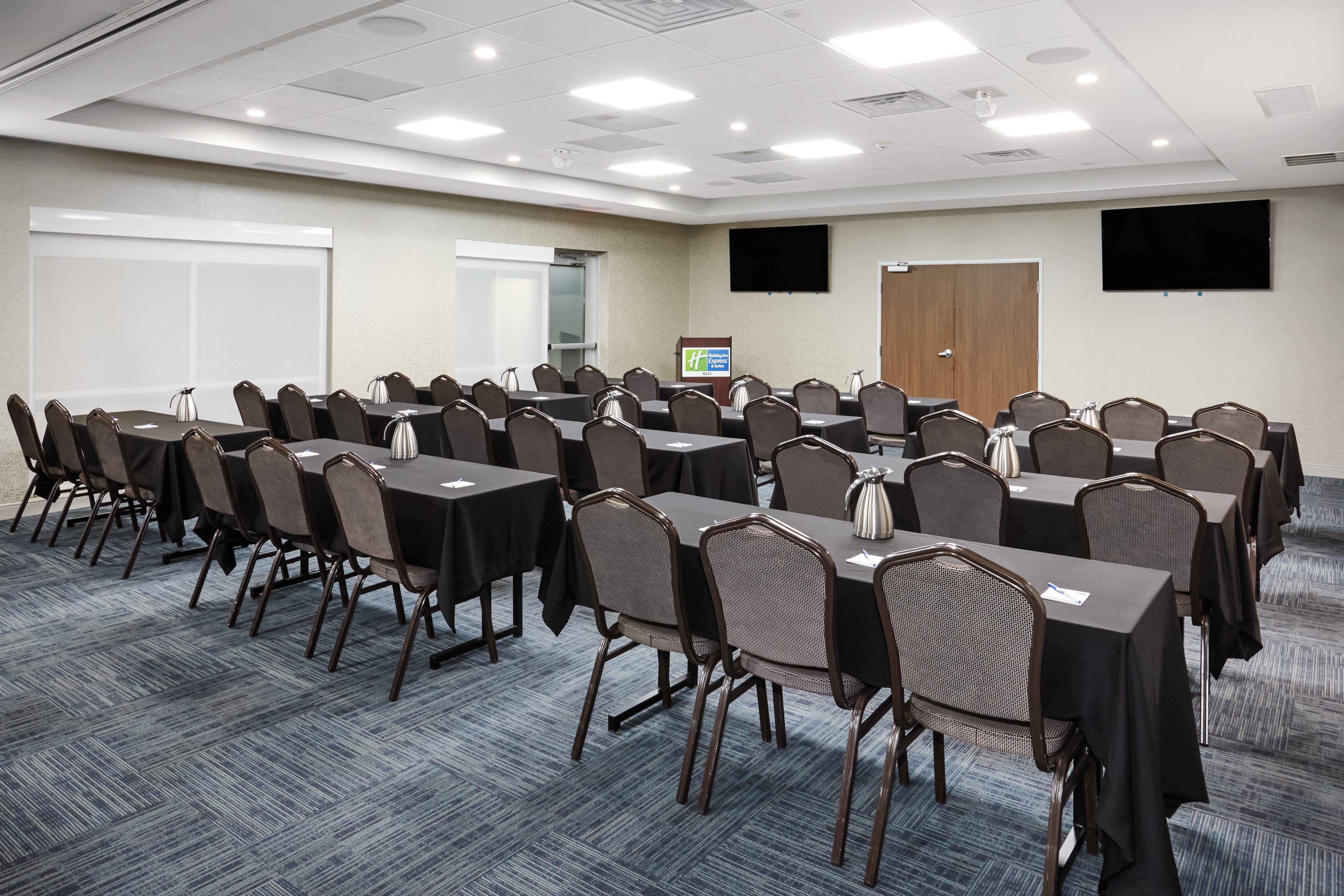 Holiday Inn Express & Suites Chicago North Shore - Niles By Ihg Luaran gambar