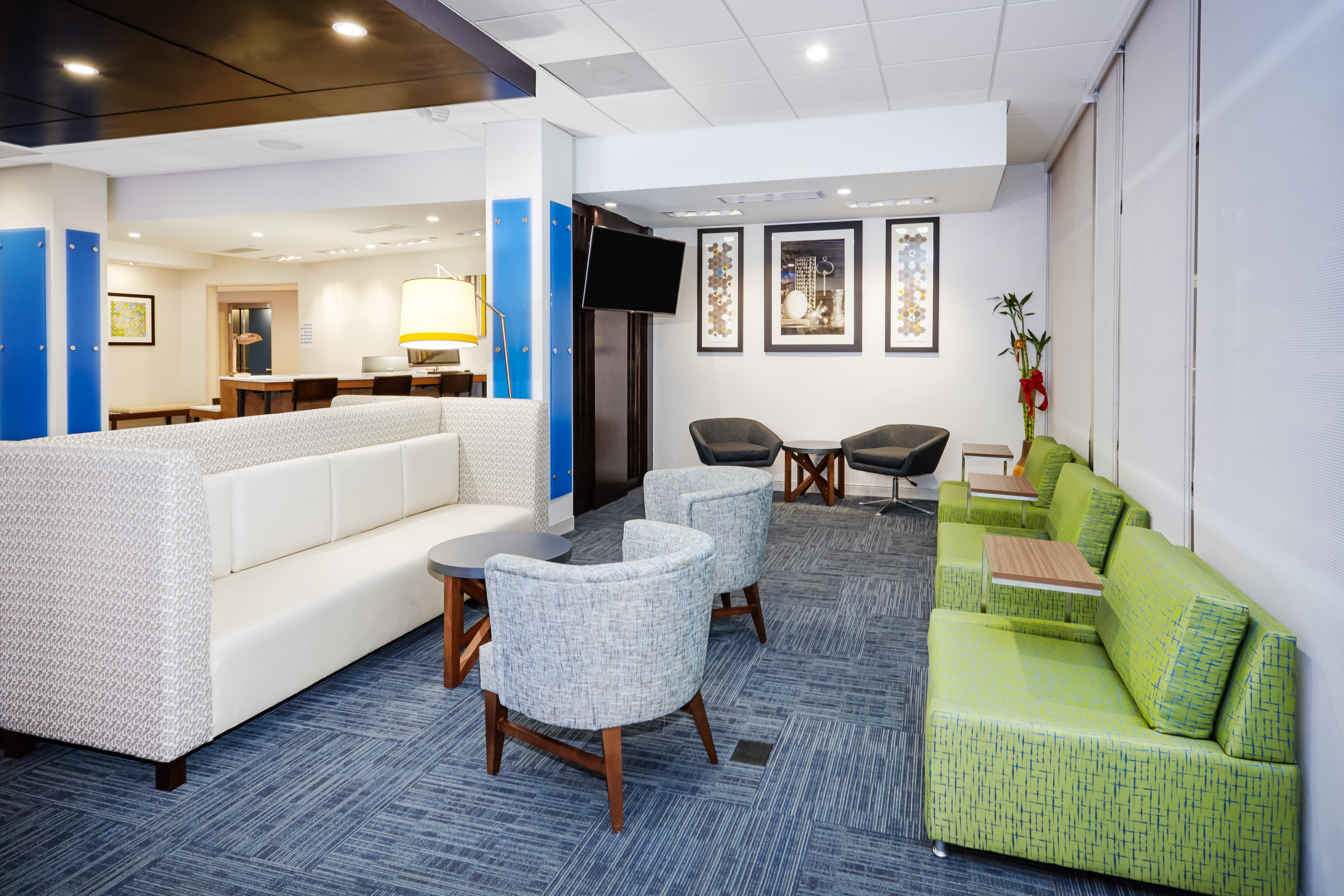 Holiday Inn Express & Suites Chicago North Shore - Niles By Ihg Luaran gambar