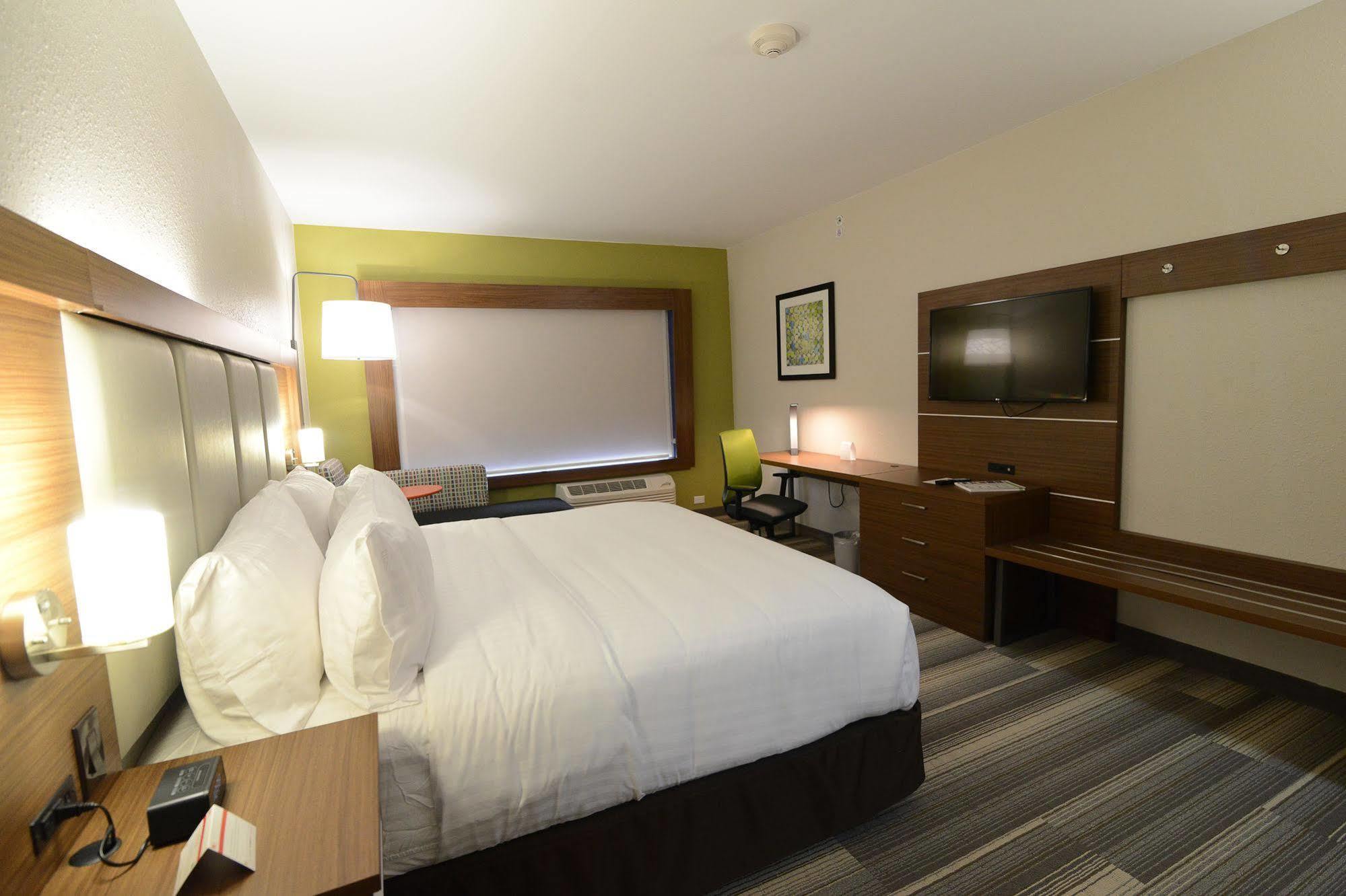 Holiday Inn Express & Suites Chicago North Shore - Niles By Ihg Luaran gambar